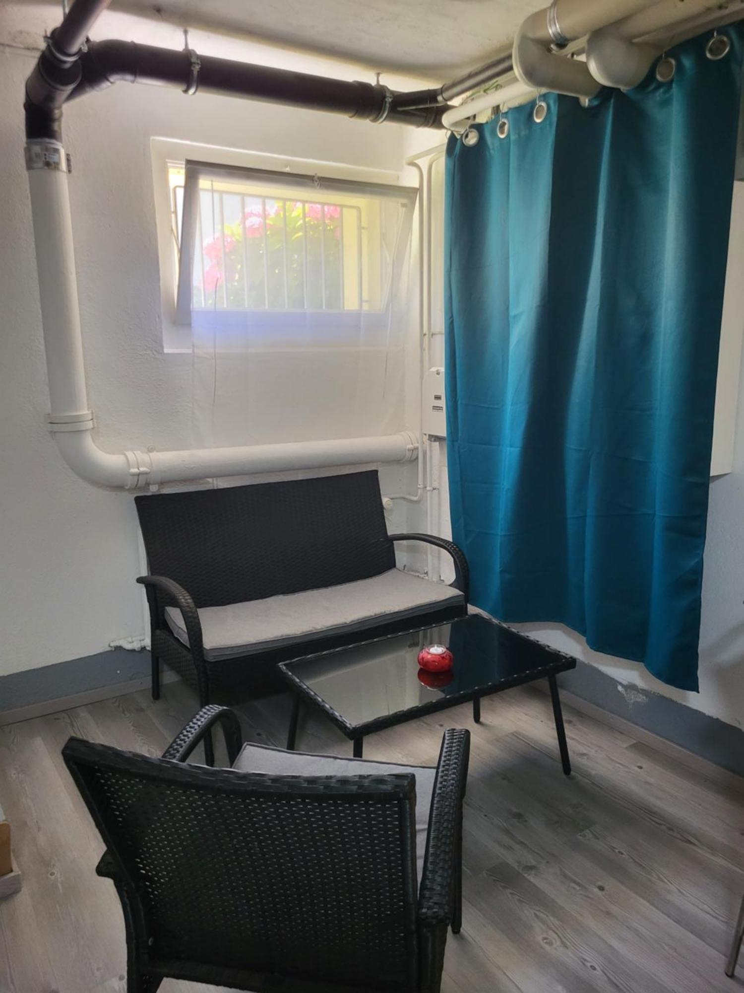 Ahornwohnung, Ruhige Lage, Naehe Bahnhof Und Zentrum Buchs  Bagian luar foto